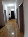 Razində təmirli hər şəraiti olan ümumi girişli ev satılır, satılan evə ən azı 2
